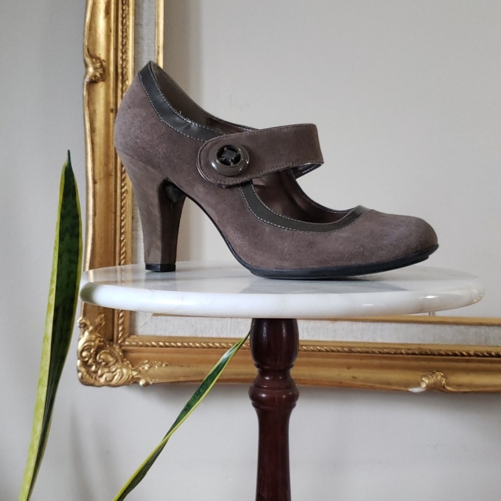 Euro Sofft Gray Leather Bethanie Maryjane Heel 9.5